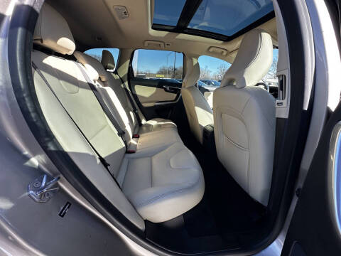 2016 Volvo XC60 T5 Drive-E Premier