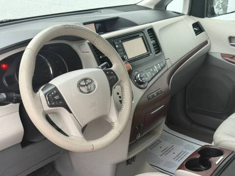 2014 Toyota Sienna