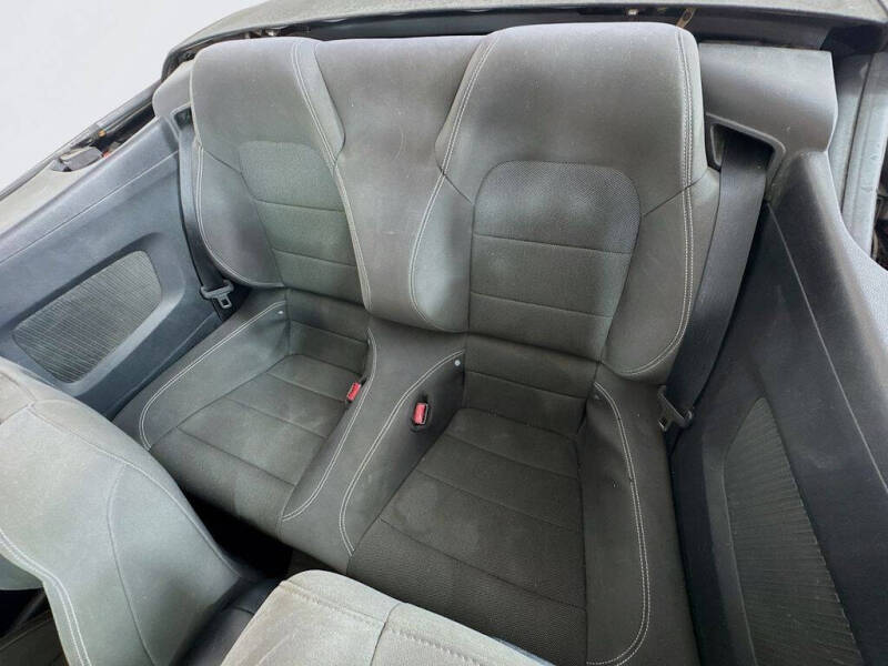 2015 Ford Mustang V6