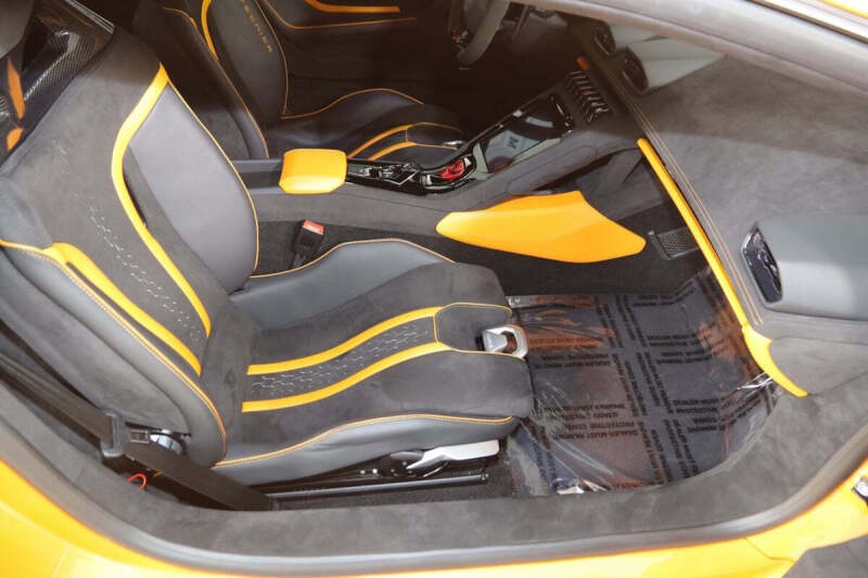 2023 Lamborghini Huracan Tecnica