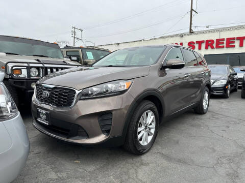 2019 Kia Sorento for sale at Main Street Auto in Vallejo CA