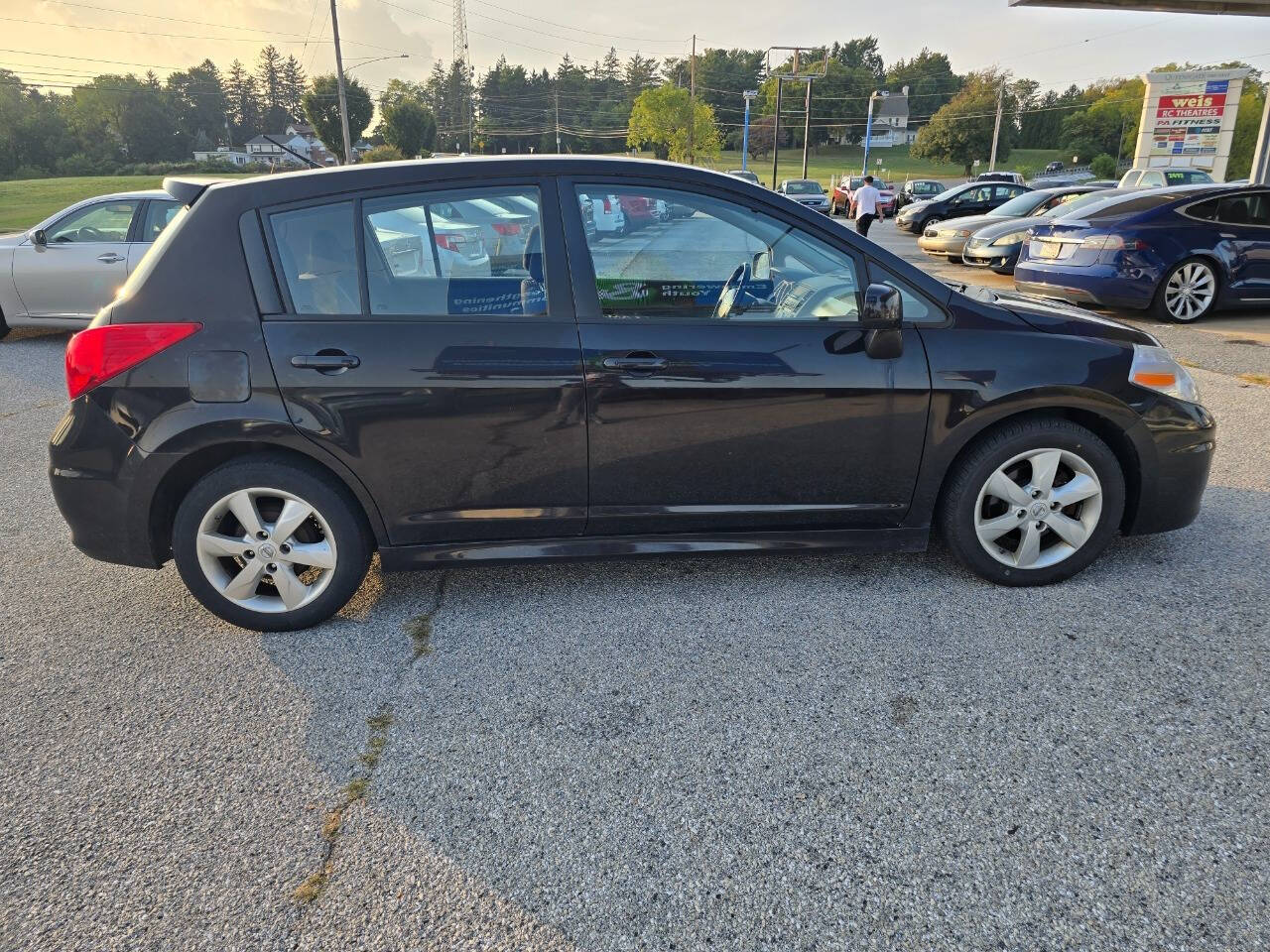 2011 Nissan Versa for sale at QUEENSGATE AUTO SALES in York, PA