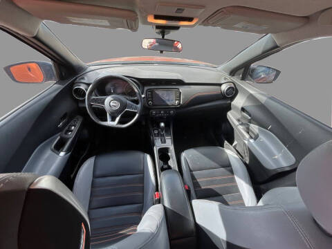 2022 Nissan Kicks SR