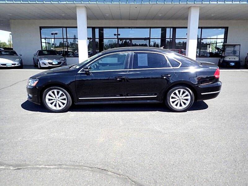 2013 Volkswagen Passat SEL Premium