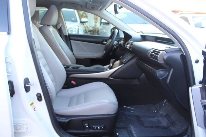 2015 Lexus IS 250