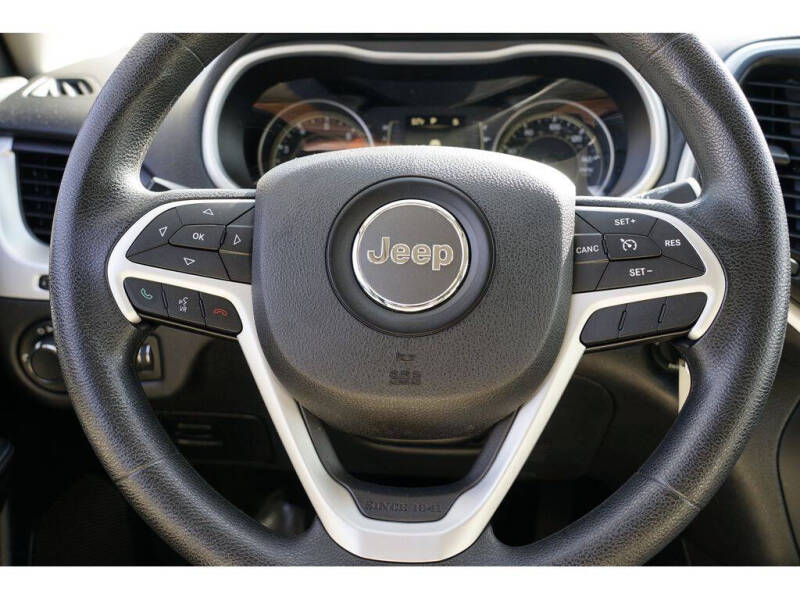 2017 Jeep Cherokee Sport