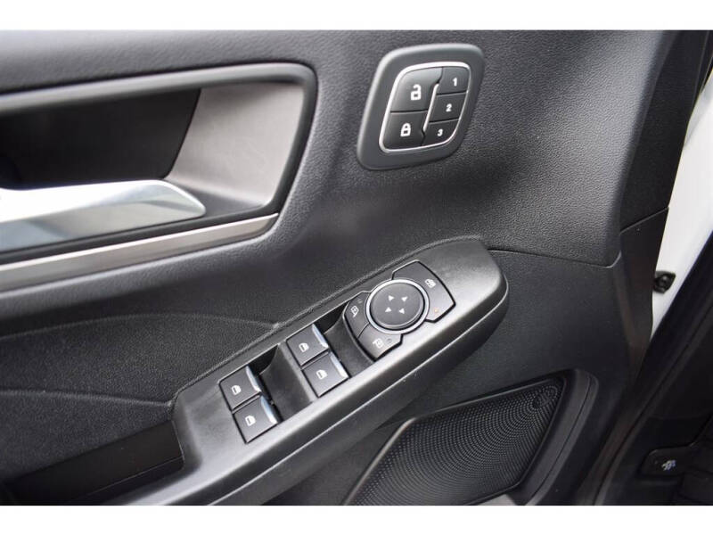 2022 Ford Escape Plug-In Hybrid Titanium