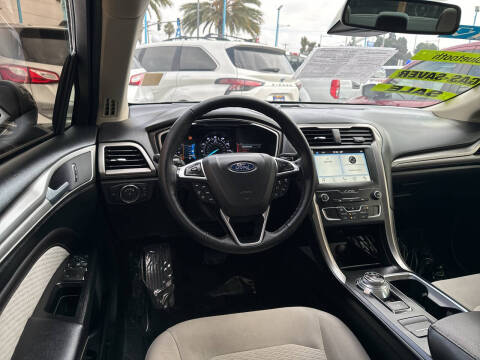 2019 Ford Fusion SE