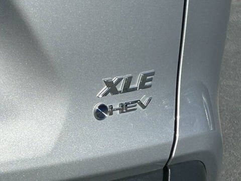 2025 Toyota RAV4 Hybrid XLE Premium