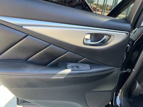 2021 Infiniti Q50 Luxe