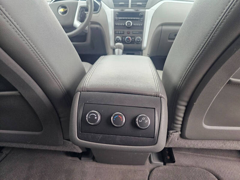 2011 Chevrolet Traverse LT