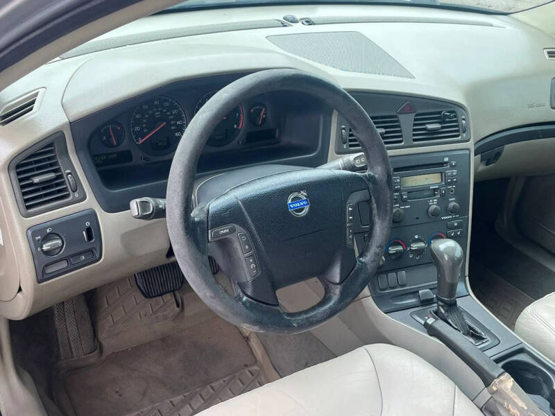 2001 Volvo V70 2.4M