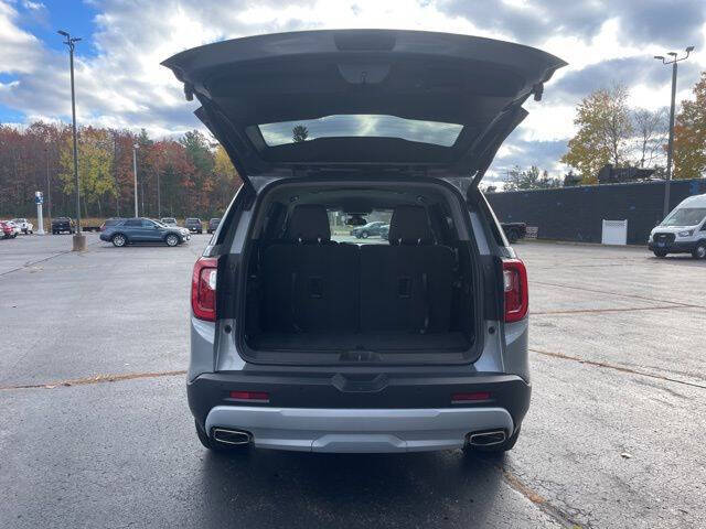 2023 GMC Acadia SLT