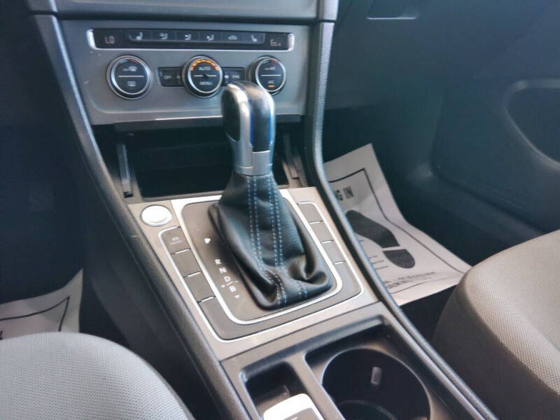 2016 Volkswagen e-Golf SE