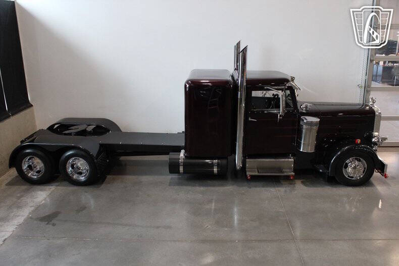 1965 Petebilt Mini Big-Rig