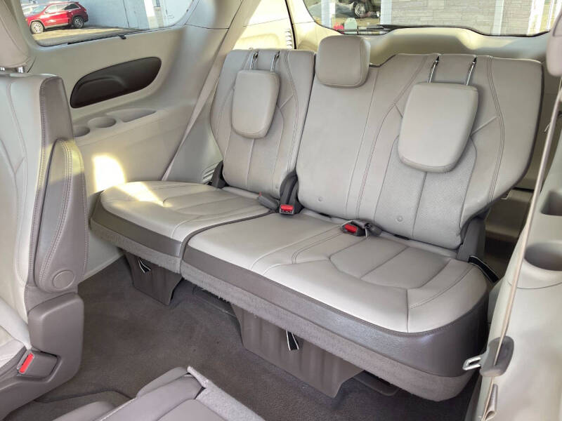 2019 Chrysler Pacifica Touring L