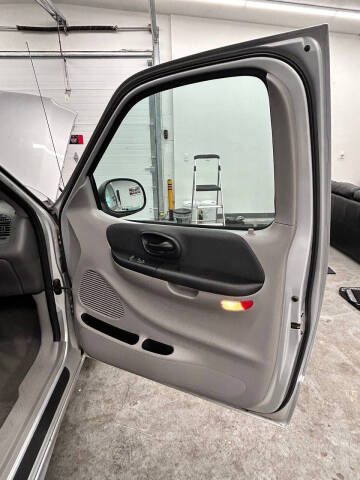 2000 Ford F-150 SVT Lightning