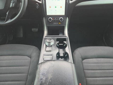 2022 Ford Edge SE