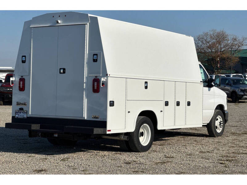 2025 Ford E-Series