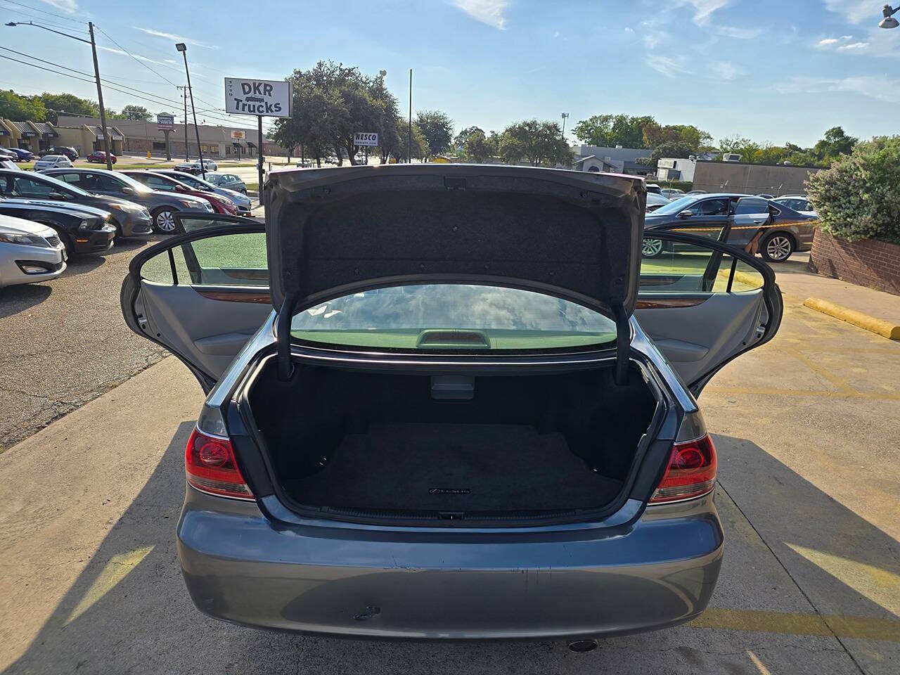 2005 Lexus ES 330 for sale at Mac Motors in Arlington, TX