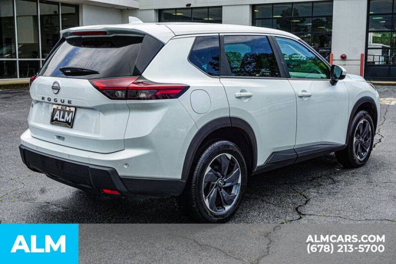 2025 Nissan Rogue SV