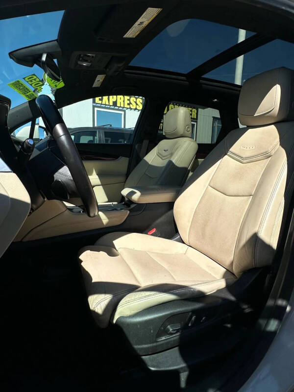 2017 Cadillac XT5 Luxury
