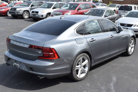 2017 Volvo S90 T5 Momentum