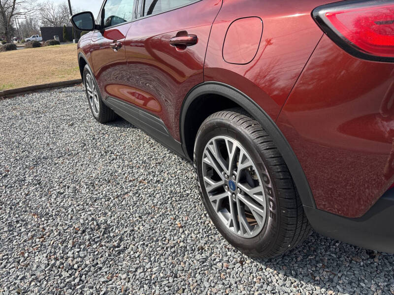 2021 Ford Escape SEL