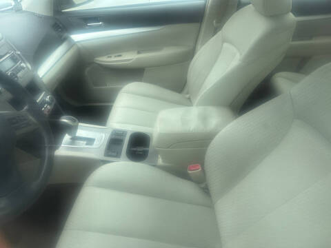 2012 Subaru Outback 2.5i