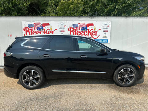 2022 Buick Enclave Essence