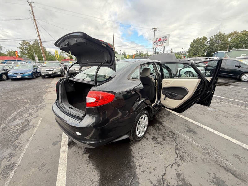 2013 Ford Fiesta S