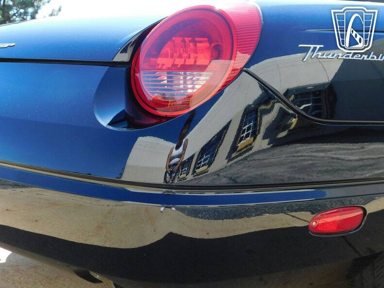 2002 Ford Thunderbird Deluxe