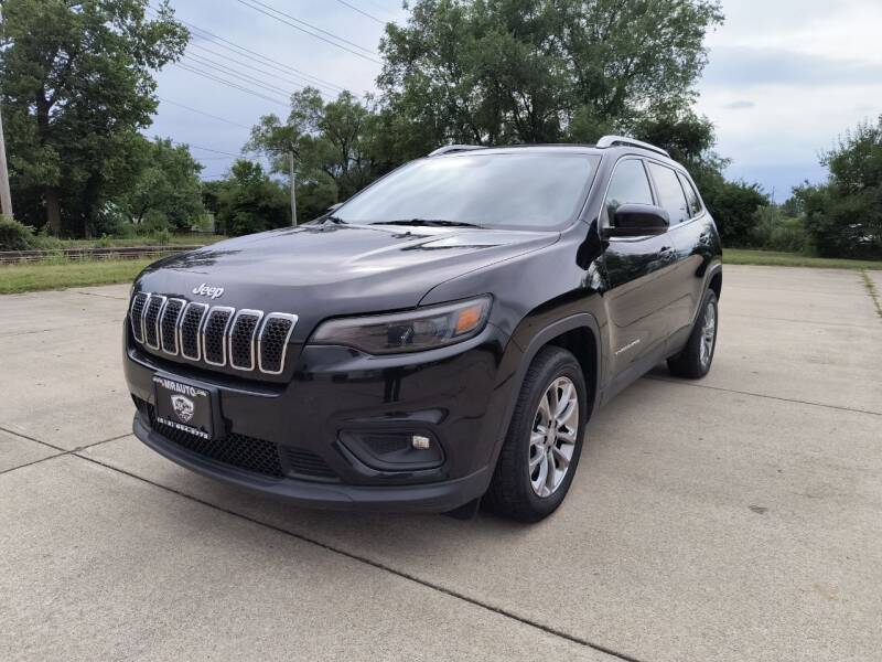 2019 Jeep Cherokee for sale at Mr. Auto in Hamilton OH