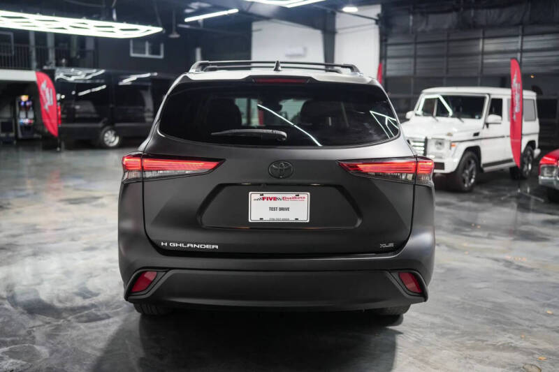2021 Toyota Highlander XLE