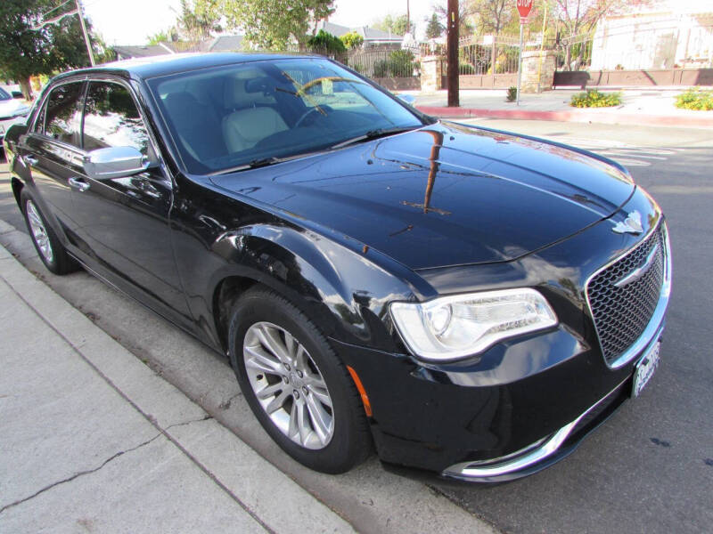2016 Chrysler 300 C