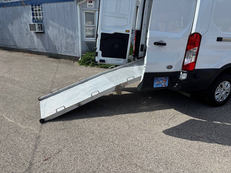 2024 Ford Transit 250