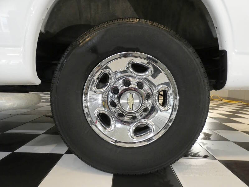 2024 Chevrolet Express 2500