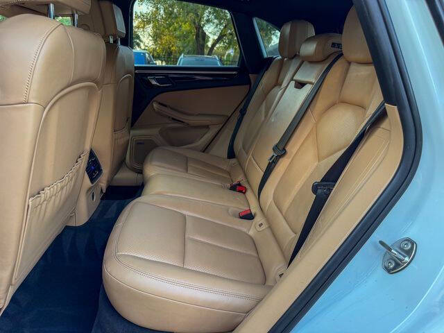 2017 Porsche Macan S