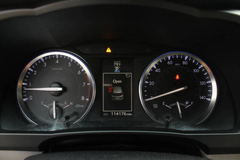 2014 Toyota Highlander Limited Platinum