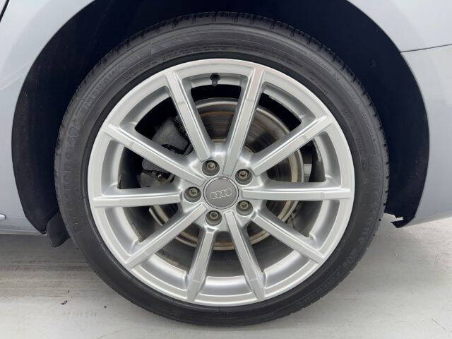 2016 Audi A4 2.0T quattro Premium Plus