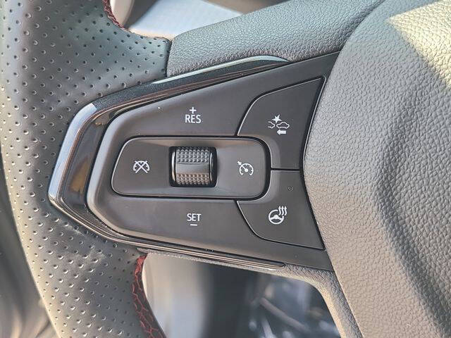 2025 Chevrolet Trax RS