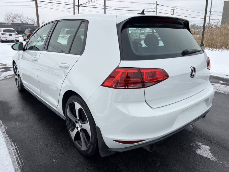 2015 Volkswagen Golf GTI S