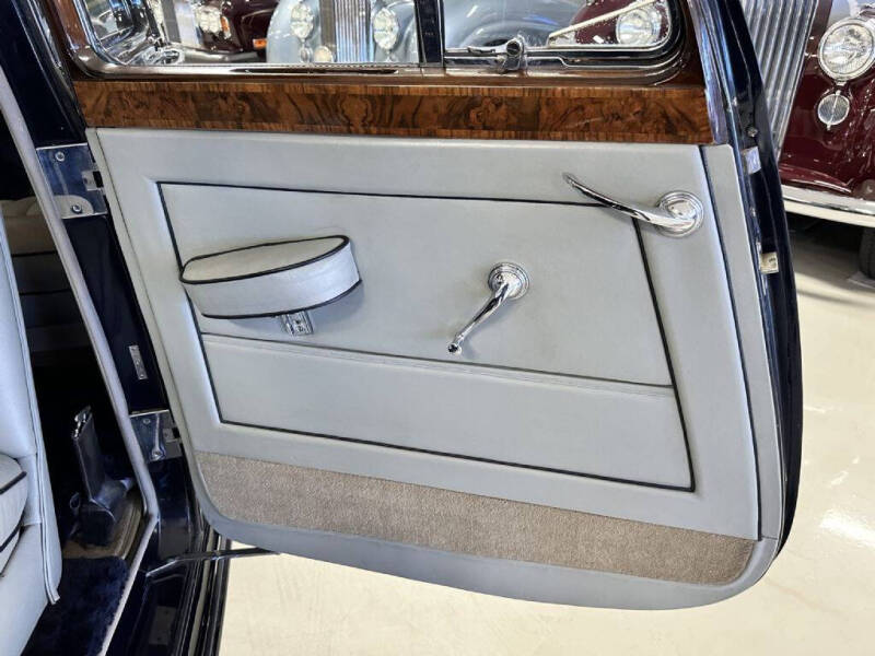 1954 Rolls-Royce Silver Dawn