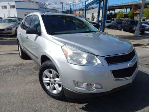 2010 Chevrolet Traverse LS