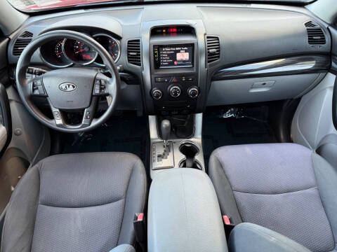 2011 Kia Sorento LX