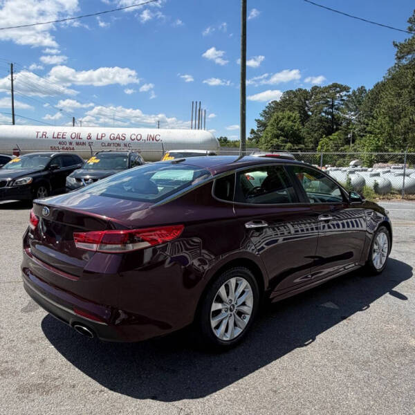 2017 Kia Optima LX