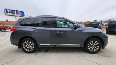 2014 Nissan Pathfinder SL