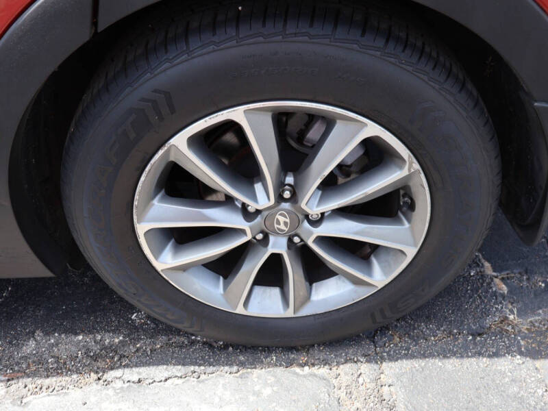 2017 Hyundai Santa Fe SE