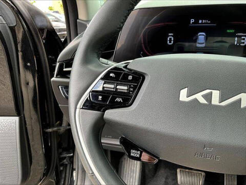 2023 Kia Niro EX