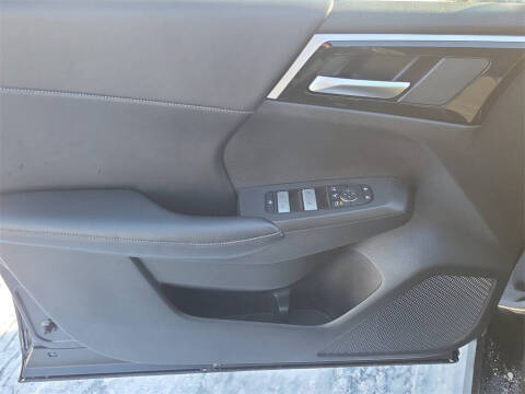 2024 Mitsubishi Outlander PHEV SE